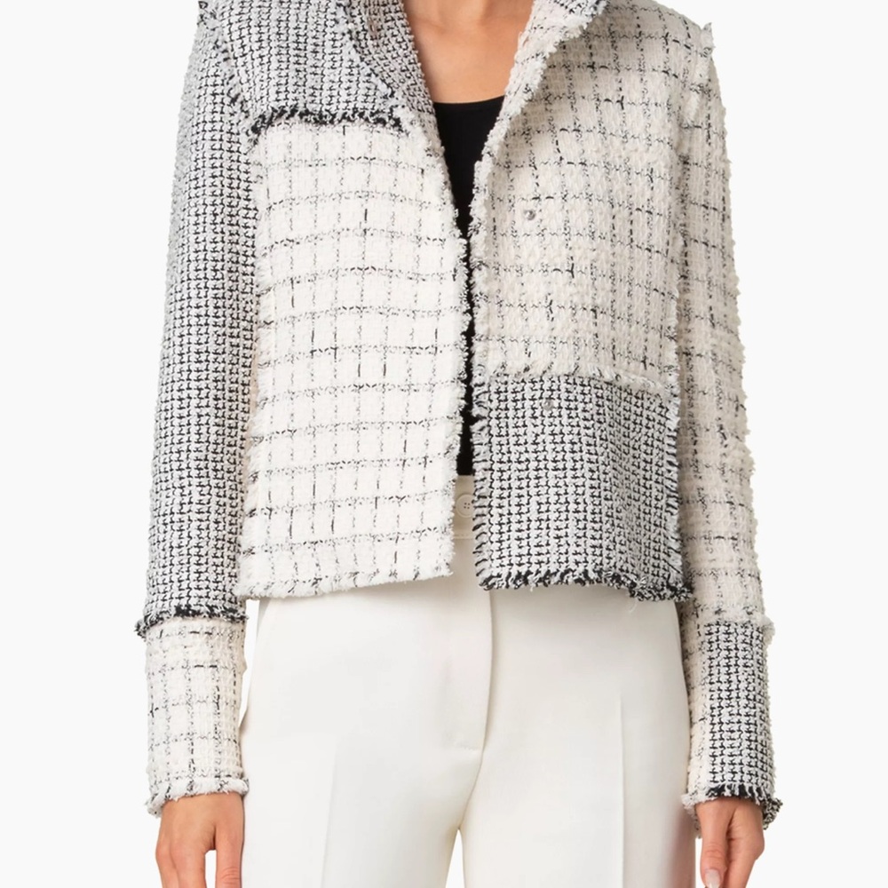 Akris Punto Long Sleeve Tweed Jacket. 10 - Picture 8 of 10